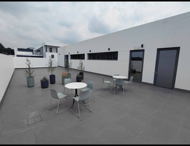 274M² OFFICE TO LET IN BRYANSTON